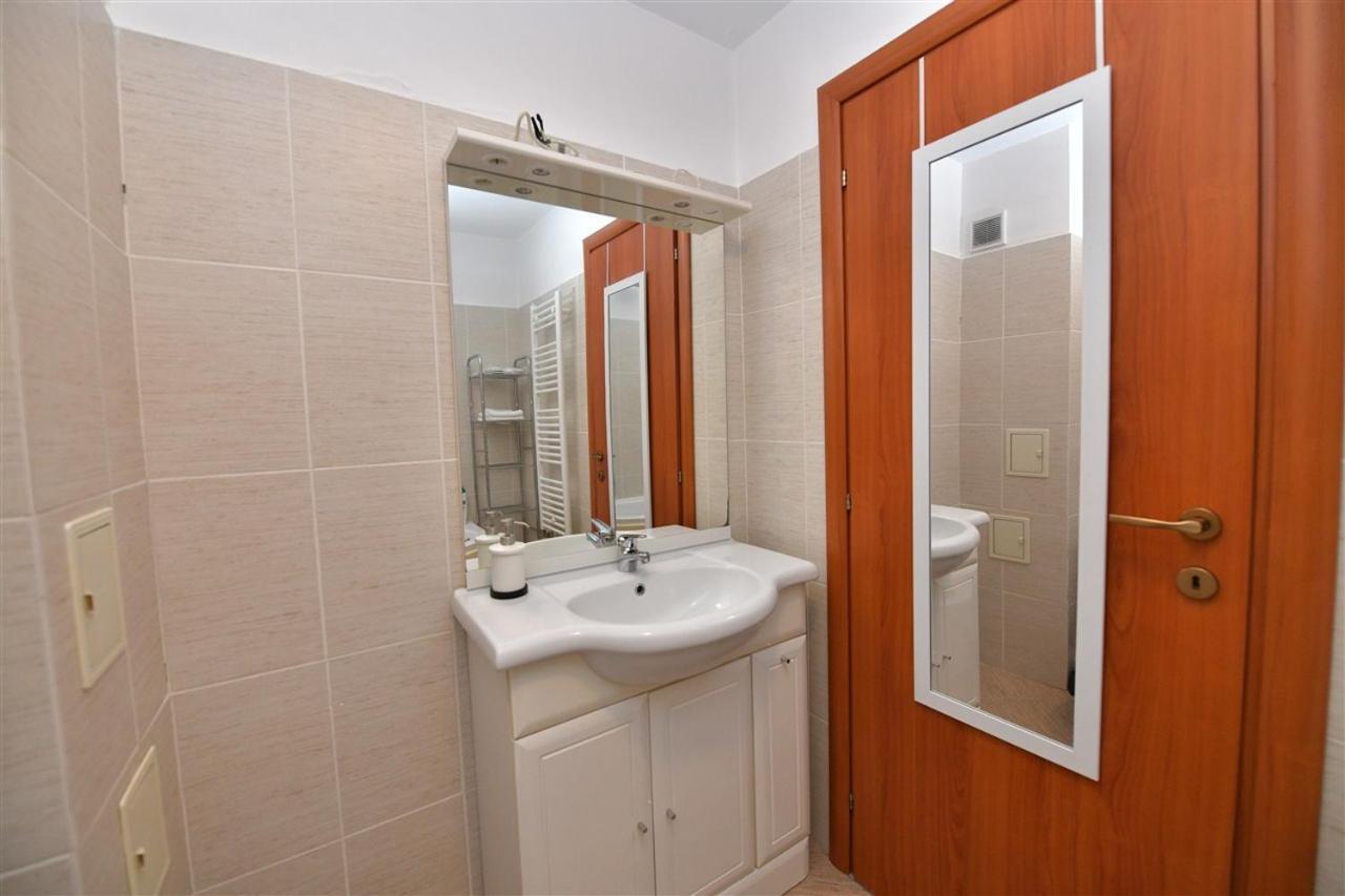 Apartament Lux 1 Mai Pod Bucarest Exterior foto